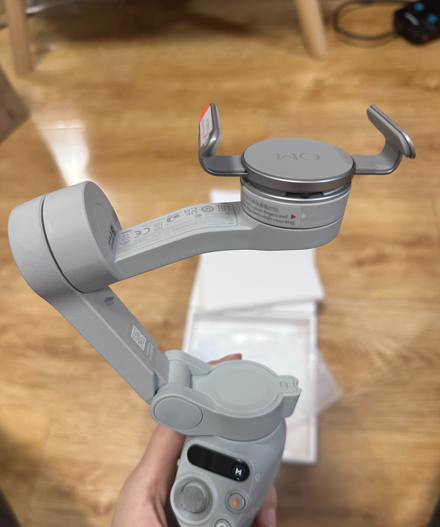 Original Osmo Mobile SE Handheld Gimbal Stabilizer Foldable with Fast AI Editing - Image 2